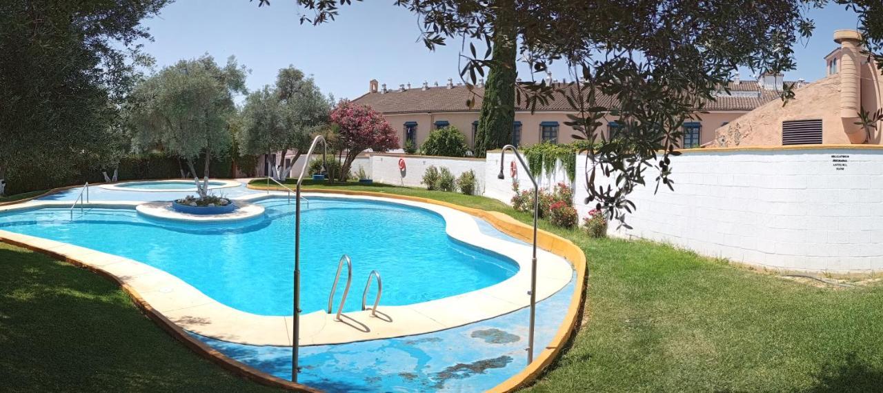 Sevilla Brisas Vip One Valencina De La Concepcion Exteriör bild